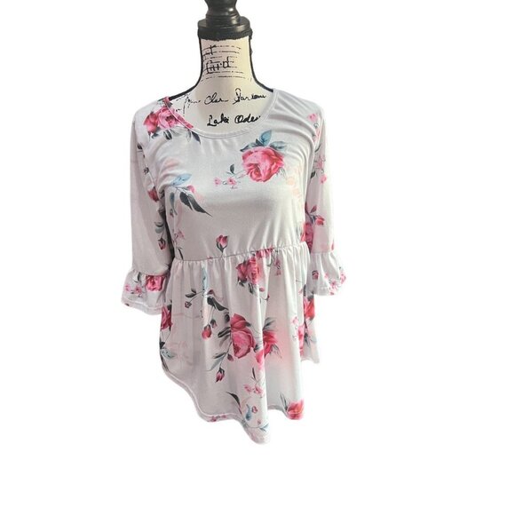 Rose Medium top with 3/4 flowing sleeves - Picture 1 of 3